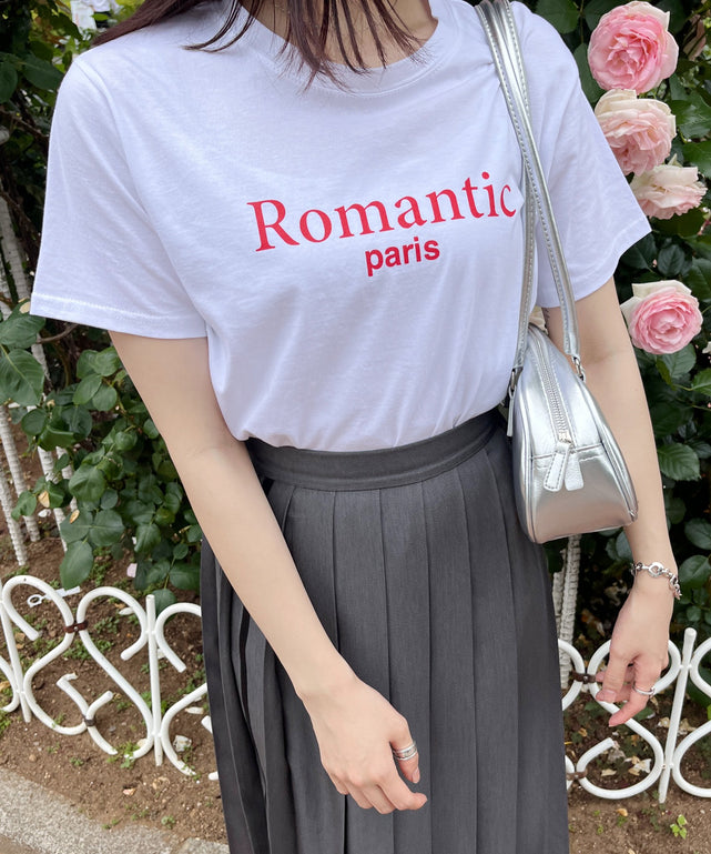 RomanticロゴTシャツ/ホワイト モデル：152 ㎝ F着用